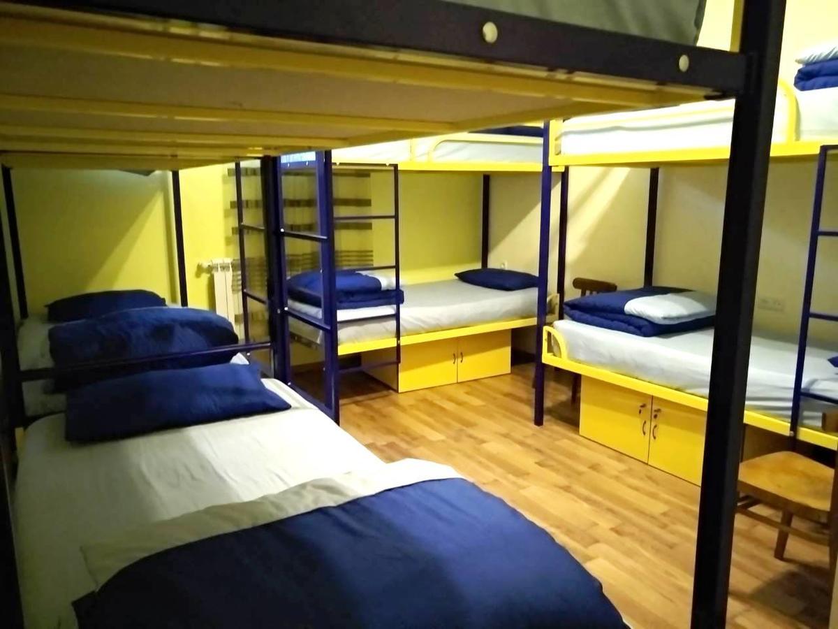 Shat Lav Hostel Yerevan Exterior photo