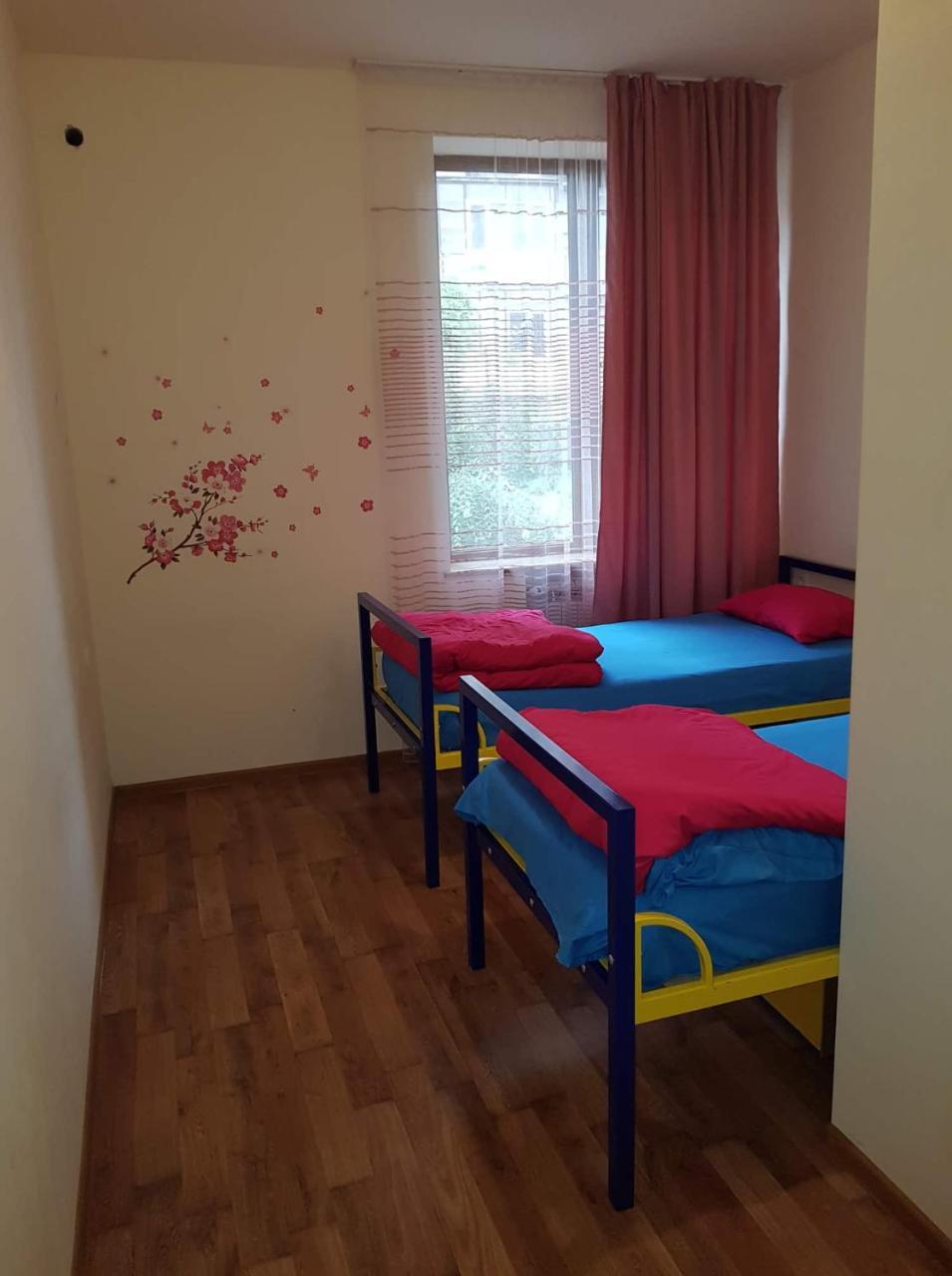 Shat Lav Hostel Yerevan Exterior photo