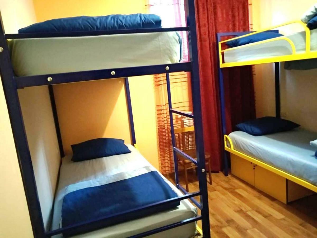 Shat Lav Hostel Yerevan Exterior photo